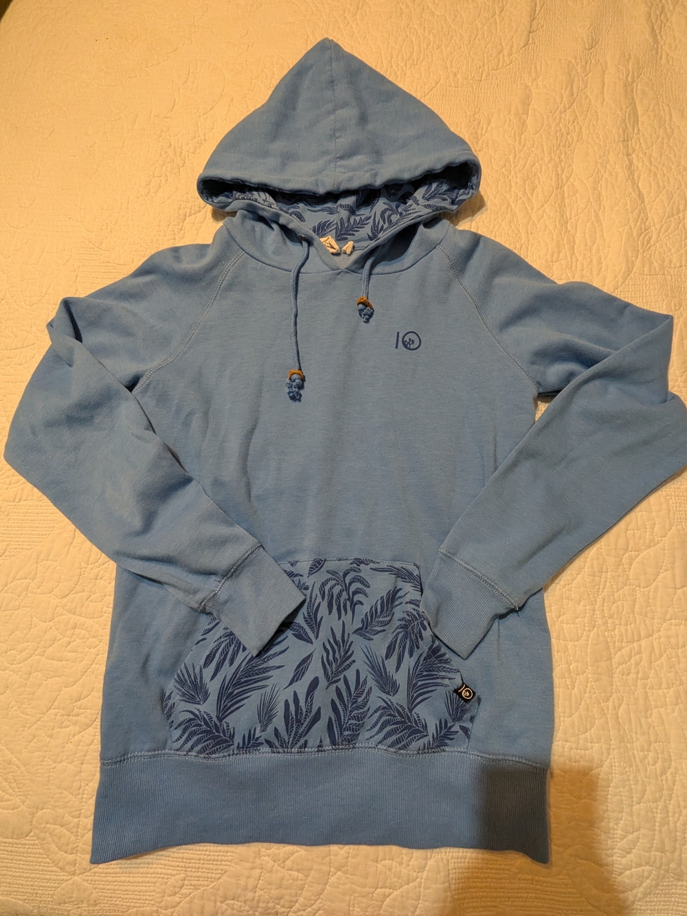 tentree Floral Pullover Hoodie in Blue Size Small